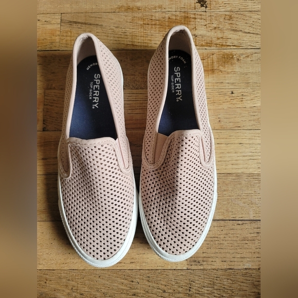 Sperry Seaside Womens Slip-ons in Blush - Picture 2 of 9